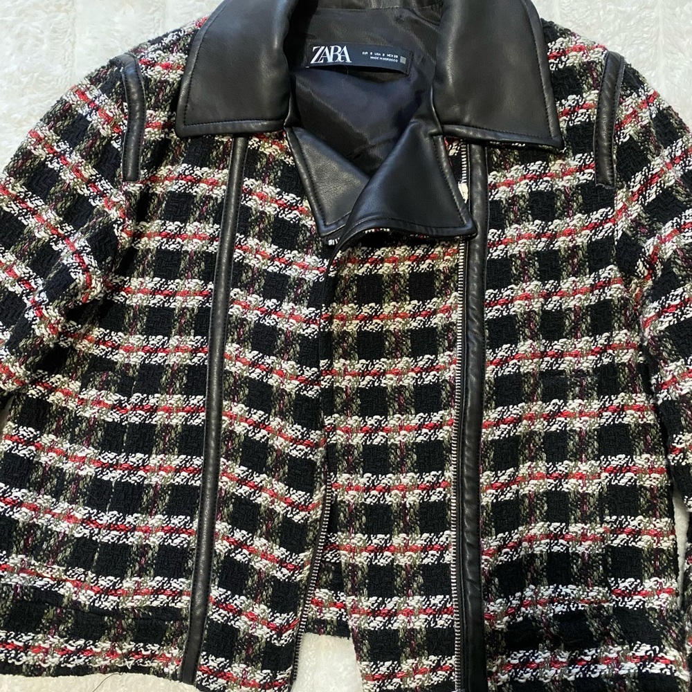 Zara Women's Black and Red Plaid Jacket